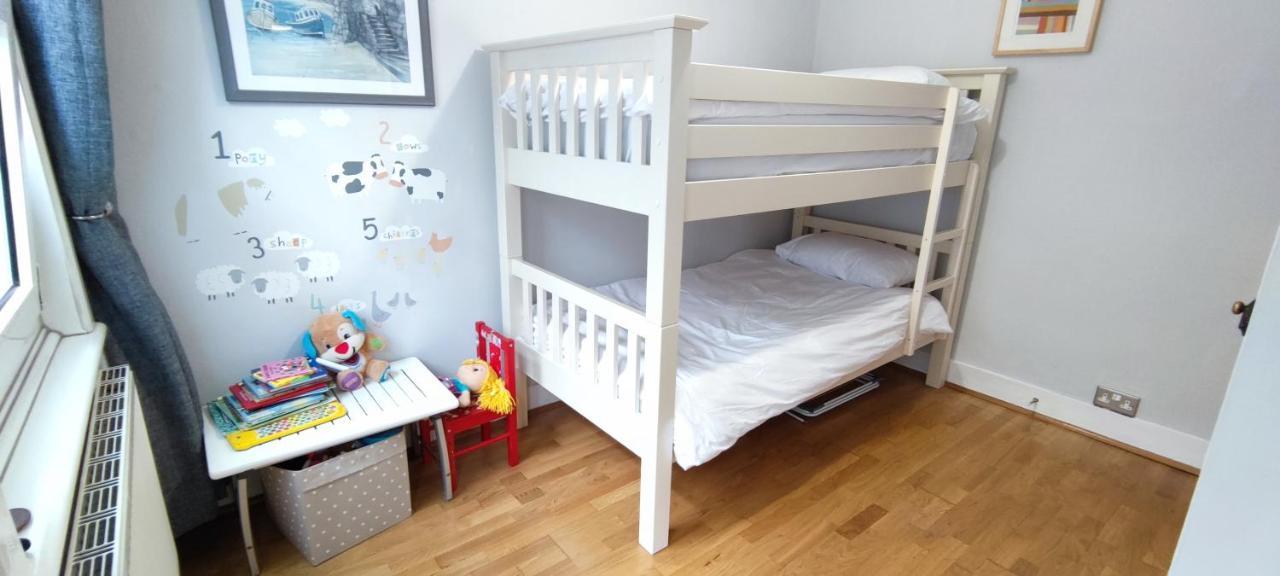 Windsor Cottage: Cosy, Charming, Full Of Character Exterior photo